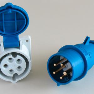 Industrial Plug & Socket 32A